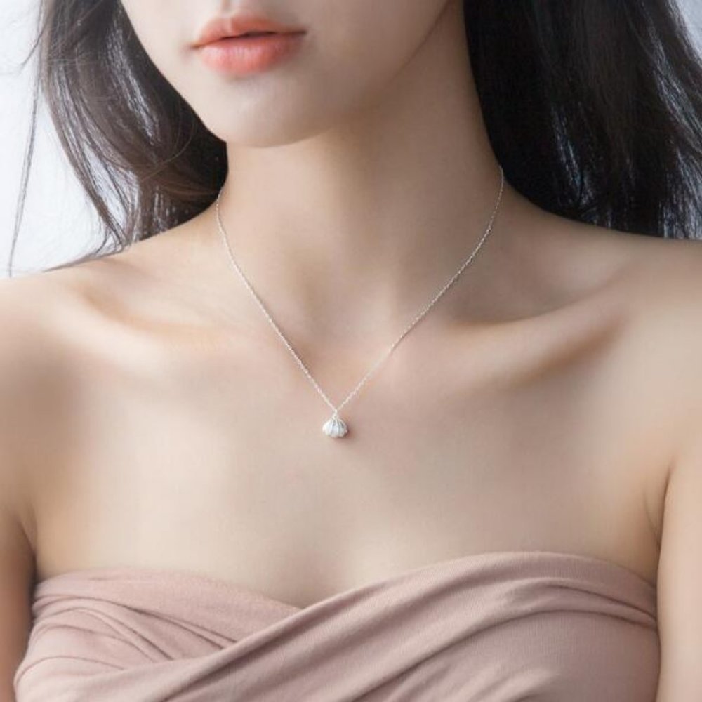 NEW 925 Sterling Silver Pearl Shell Necklace Y - Picture 2 of 8
